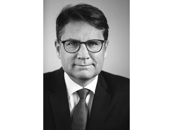 Dansk Erhvervs direktør, tidligere erhvervsminister Brian Mikkelsen vil i år åbne AUTOMATIK-messen, og herunder også være med til at uddele DIRA Automatiseringsprisen 2018.