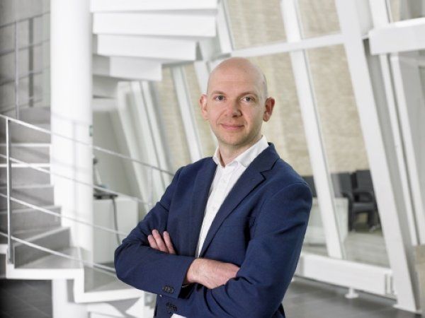 Kurt Nielsen er chef for Teknologisk Instituts robotteknologicenter i Odense.