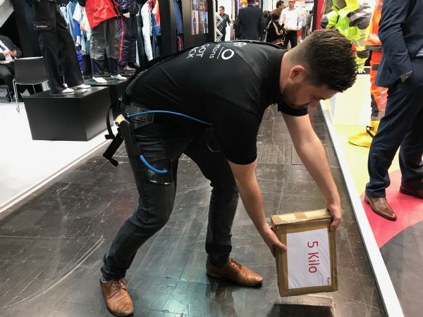 En af de spændende trends i år bliver exoskeletter. De kombinerer menneskers fleksibilitet med maskines styrke og udholdenhed og vil kunne udfylde behovet for maskinassistance, hvor mennesker er for svage eller bliver nedslidt og robotter er for dyre, lyder det fra Søren Peter Johansen.