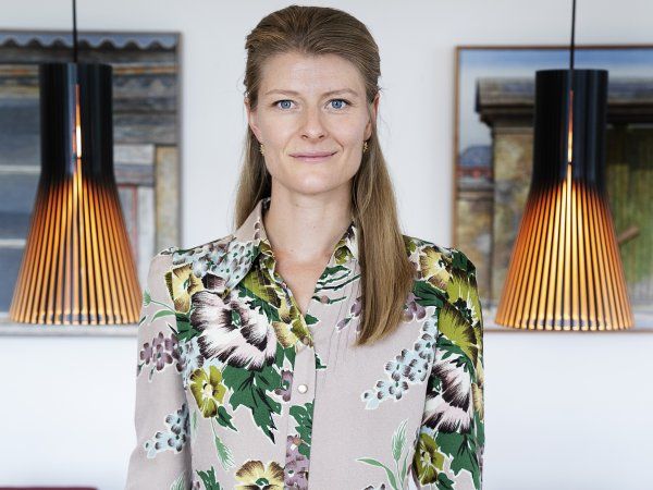 Danske forskere, med DTU i spidsen, har kastet sig ind i udviklingen af fremtidens batteri, noterer uddannelses- og forskningsminister Ane Halsboe-Jørgensen.