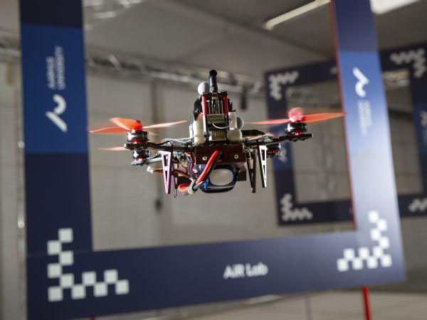 Ved AU´'s AiR Lab er droner og AI i fokus. (Foto: Lars Kruse/AU Foto)