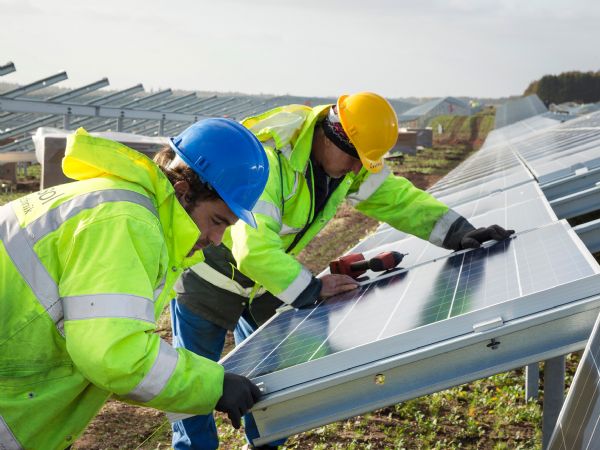 Begreen har nu fundet finansiering til at gennemføre fire kommende solcelleparker i Syd- og Østsjælland samt Midtjylland, og herunder etablere Danmarks største solcelleanlæg til dato.