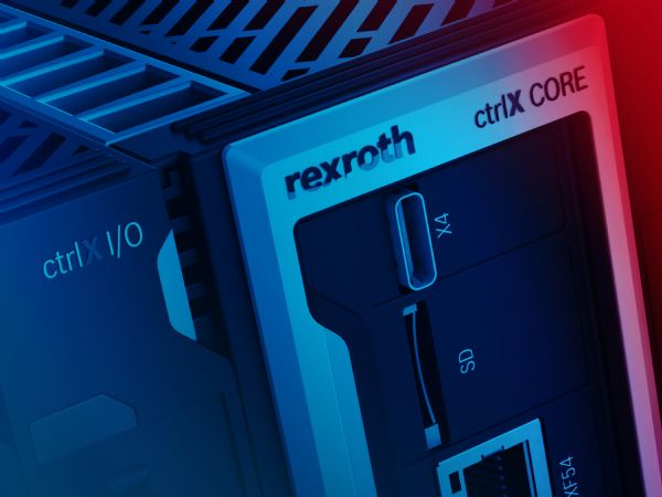 Med ctrlX AUTOMATION føler Rexroth, at man er kommet meget tæt på denne idéen om en Smartphone-inspireret løsning. Kernen er den seneeste generation af producentens styresystem  ctrlX CORE.