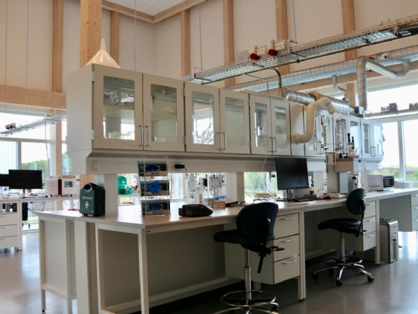 Helix Lab forventer at tiltrække kandidatstuderende fra ind- og udland til at lave projekter inden for biomanufacturing, Industrie 4.0 og bæredygtighed i samarbejde med Kalundborgs industri.