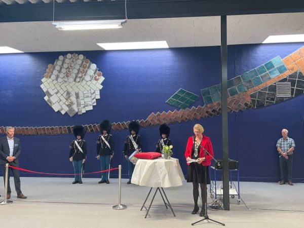 Borgmester Karina Vincentz indviede forleden officielt udvidelsen af montagefaciliteterne og kontorerne ved PJM i Fårevejle.