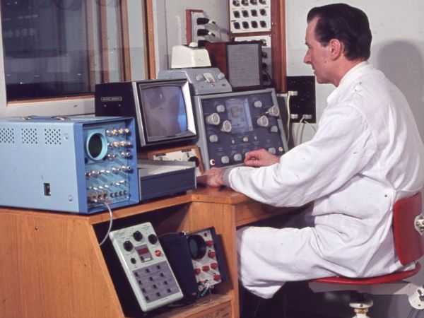 FORCE technology markerer 60 år for opstarten af  Teknisk Audiologiske Laboratorium i Odense.