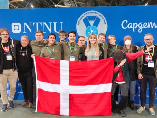 Cyberlandsholdet, der sikrede Danmark bronze ved EM i Cybersikkerhed i 2023. I 2027 skal de europæiske mesterskaber holdes på dansk jord.