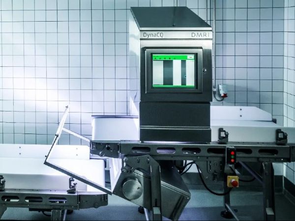 DynaCQ fremmedlegeme-detektion til indgangskontrol af råvare og slutprodukter er opgraderet med algoritmer, der gør systemet endnu mere præcist i identifikationen af fremmedlegemer som eksempelvis .plast. (Foto: Teknologisk Institut)