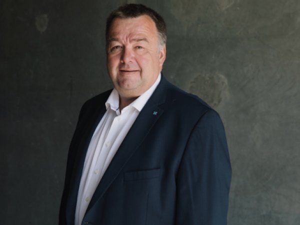 Som fortsat formand for Nordic IN's cirka 1 million industriansatte i Norden er Claus Jensen også garant for tæt og godt samarbejde mellem de nordiske lande i en tid, der kalder på samarbejde på tværs af Norden, understreger han.