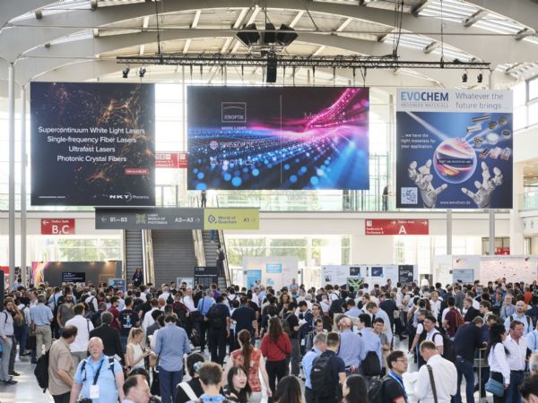 Cirka 47.500 besøgende har i uge 26 været forbi Messe München og Automatica 2025.