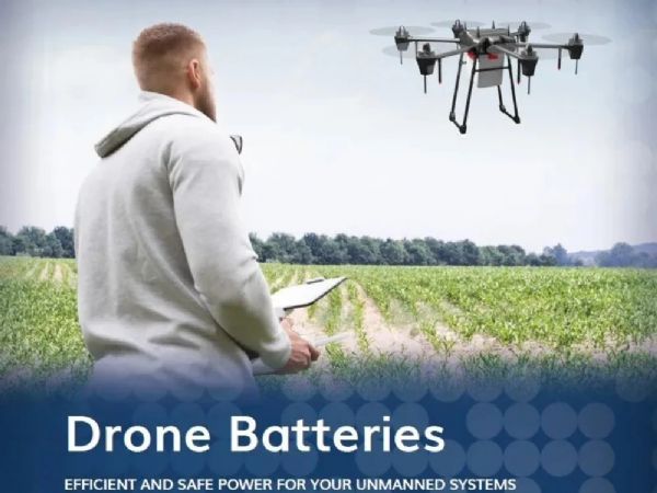 Celltech-brochuren introducerer de forskellige muligheder for drone-batterier.