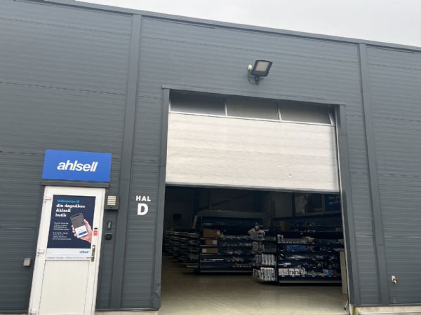 Der er nu adgang til 3.500 varenumre hele døgnet hos Ahlsell i Brønderslev.
