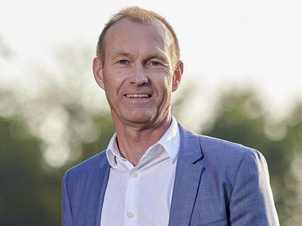 Ved at slukke arbejdspladsen ordentligt ned er der betydelige energi- og CO2-besparelser, fortæller direktør Jørgen L. Christensen, GK Danmark.