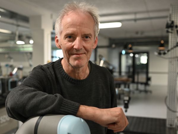 SDU-professor Henrik Gordon Petersen er sat i spidsen for SDU Robotics' del af MADE React-projektarbejdet. (Foto: SDU)