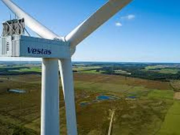 En ordre på 12 styks V172-7.2 MegaWatt-vindmøller er aktuelt modtaget fra tyske Westfalenwind.
