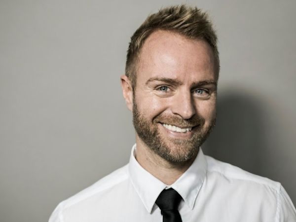 MCH-Messecenter Herning er 1. september værter for et online-event med en times koncentreret inspiration, konkrete råd og perspektiver fra Jesper Bergstrøm målrettet udstillerne på HI 2025.