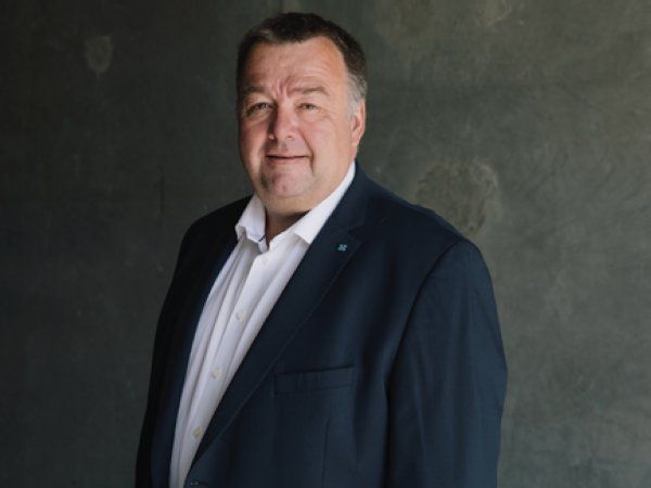 Dansk Metals forbundsformand Claus Jensen vurderer, at industriparkerne vil sikre arbejdspladser og vækst i hele Produktionsdanmark, hvilket ikke er blevet mindre vigtigt med den nye geopolitiske virkelighed, fremhæver han.