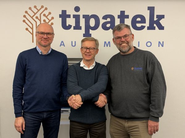 Init Denmark-direktør (i midten) flankeres her af Tipateks Per Lund og Brian Quaade.