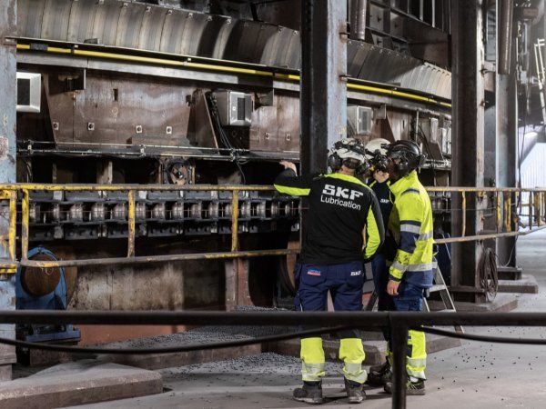 Med en klar strategi for at styrke positionen inden for højværdi-industrisegmenter og planer om at effektivisere automobilbilforretningen er SKF godt rustet til at navigere i et usikkert marked og sikre fremtidig vækst, fremhæver præsident og CEO Rickard Gustafson.