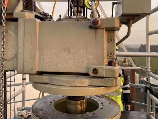 Her ses den aktuelle onsite geardemontering i forbindelse med renovering af en ATEX-enhed.