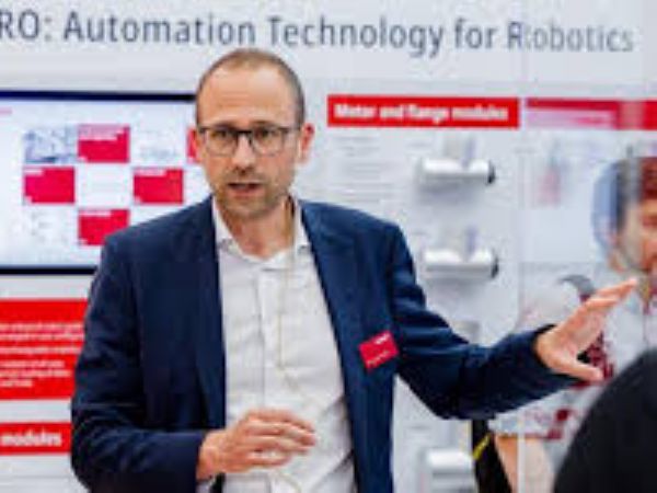 Blandt Live-indslagene  fra Beckhoff-standen i Nürnberg vil det eksempelvis tirsdag den 25. november være AI i industriel automation, som er i fokus.